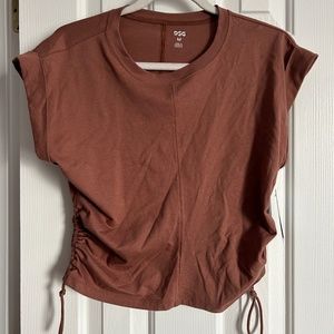NWT DSG Brown Workout Shirt with Adjustable Sides in M